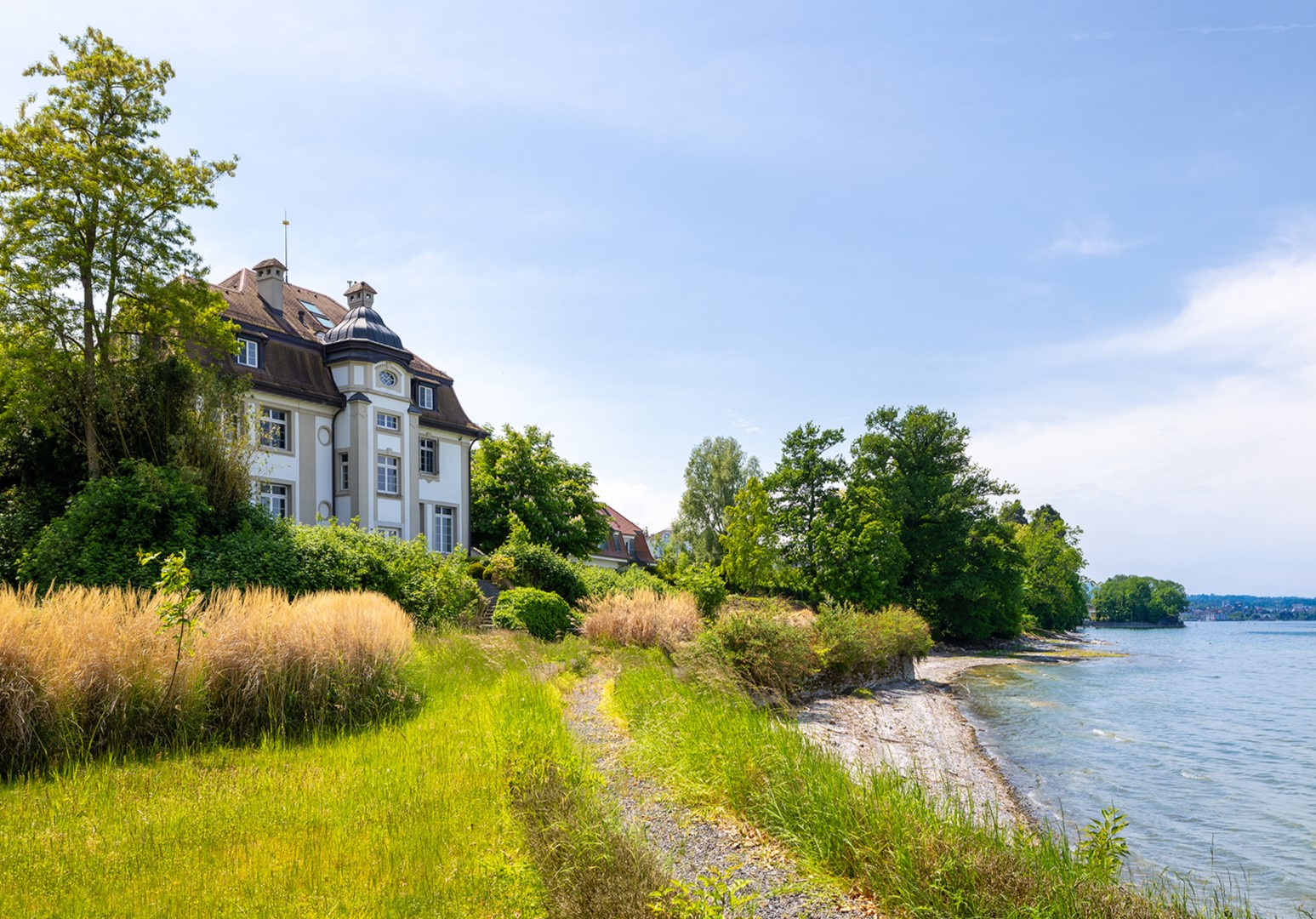 Exklusive Jugendstilvilla mit Bootshaus